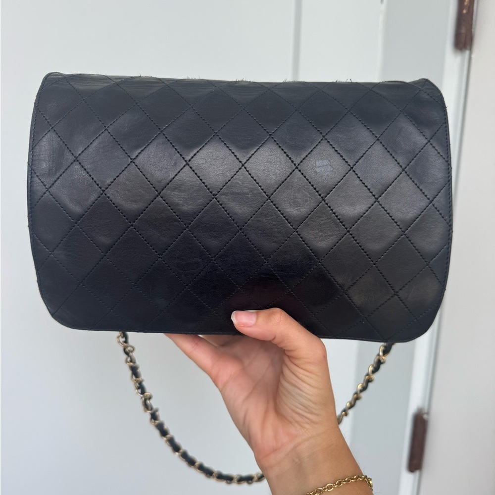 Vintage Chanel Classic Flap Bag Black Quilted Lambskin 24k Gold 1991–1994 - Picture 4 of 17